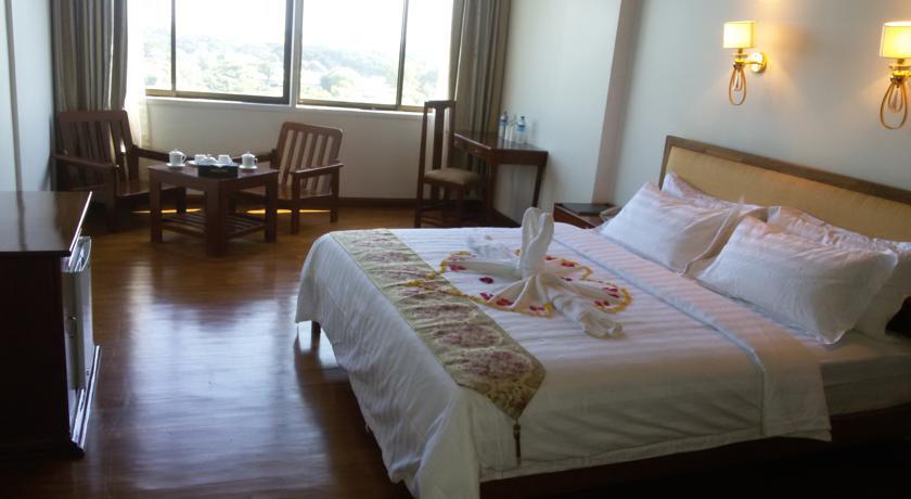 Wilson Hotel Mandalay Kamer foto