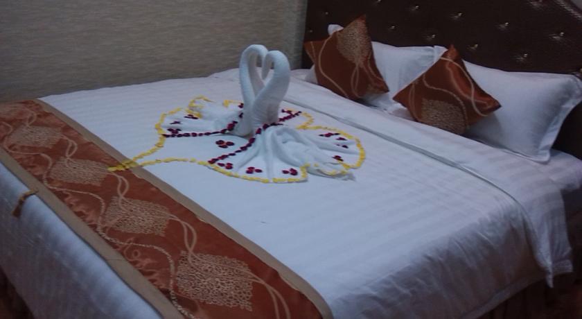 Wilson Hotel Mandalay Buitenkant foto