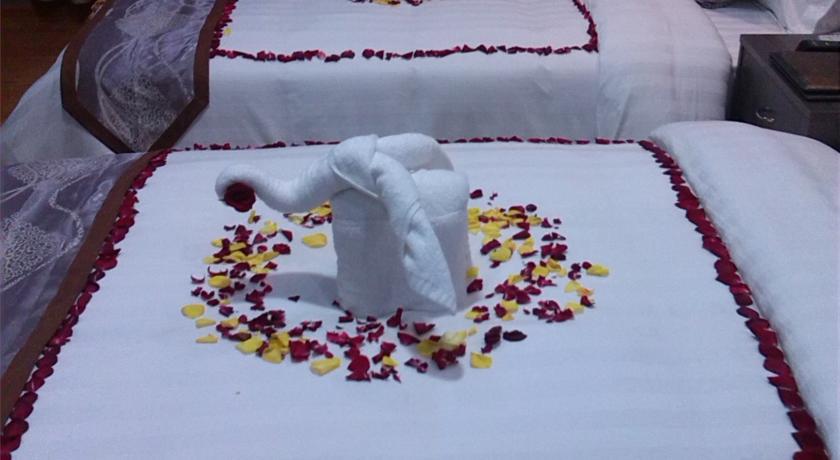 Wilson Hotel Mandalay Buitenkant foto