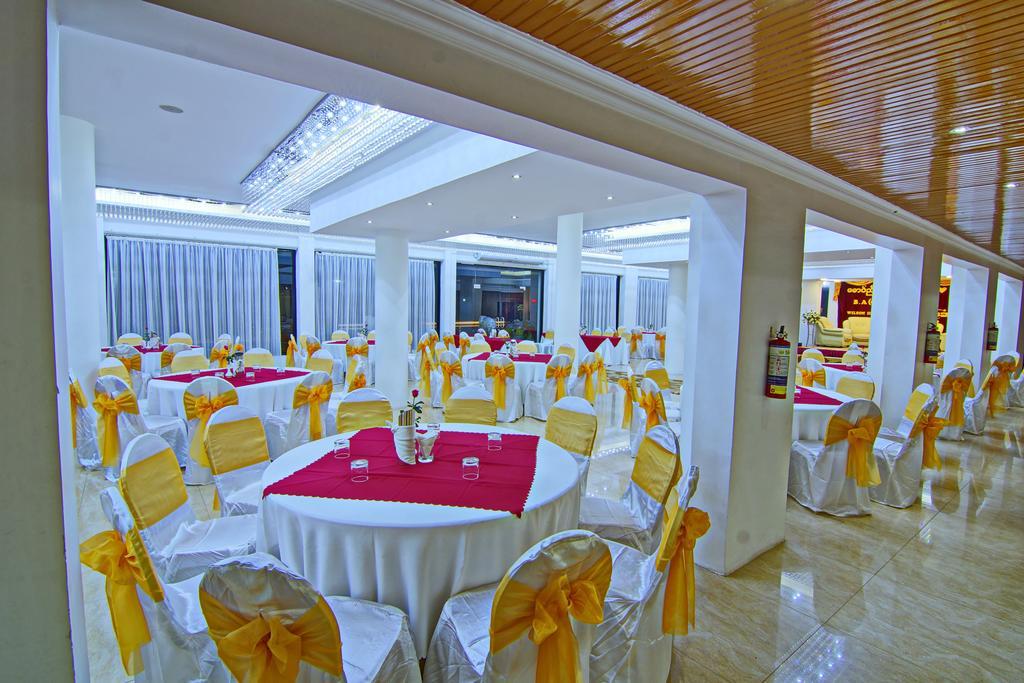 Wilson Hotel Mandalay Buitenkant foto