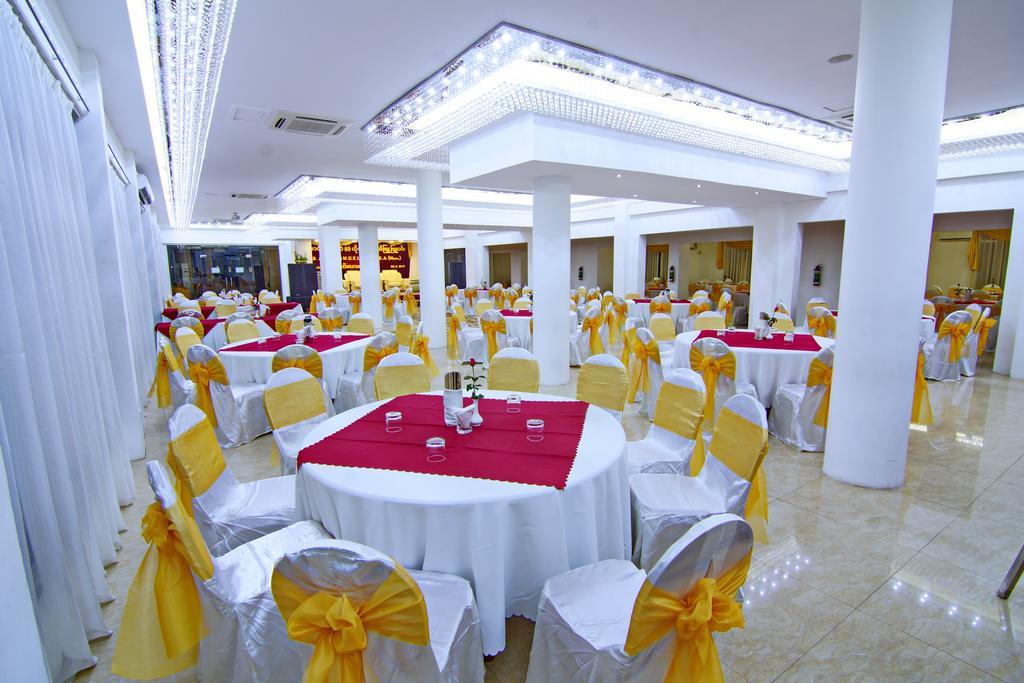Wilson Hotel Mandalay Buitenkant foto