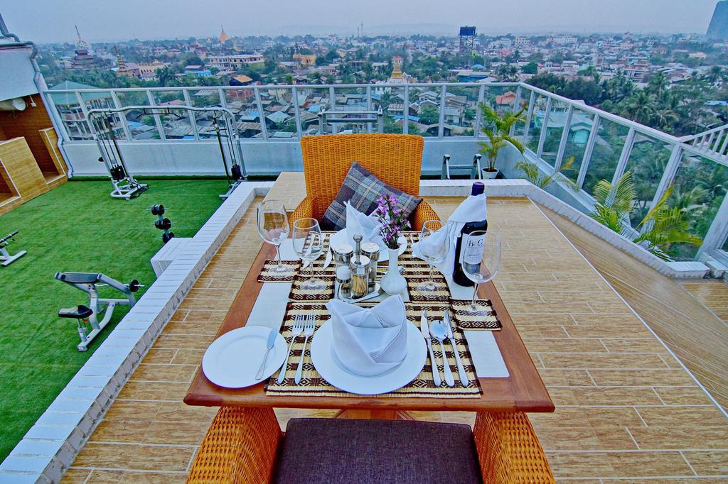 Wilson Hotel Mandalay Buitenkant foto