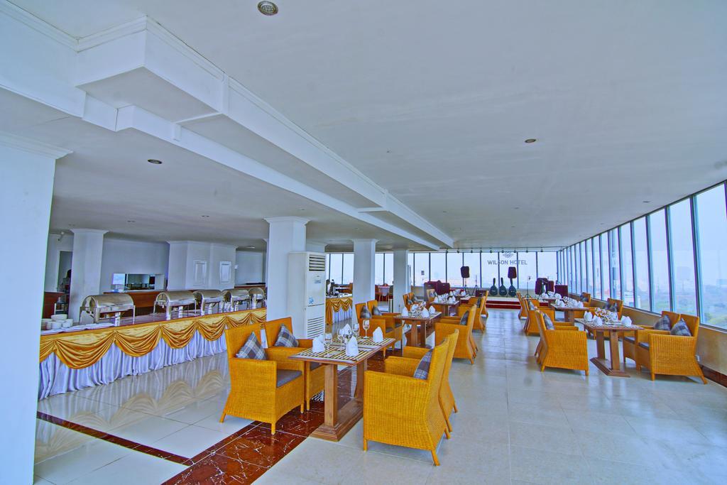 Wilson Hotel Mandalay Buitenkant foto