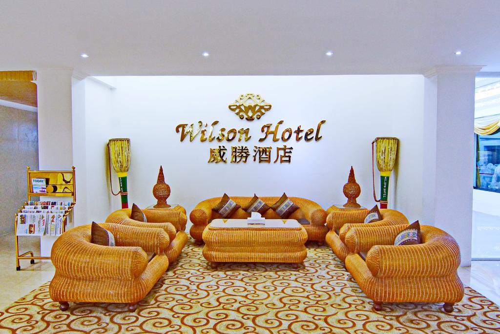Wilson Hotel Mandalay Buitenkant foto