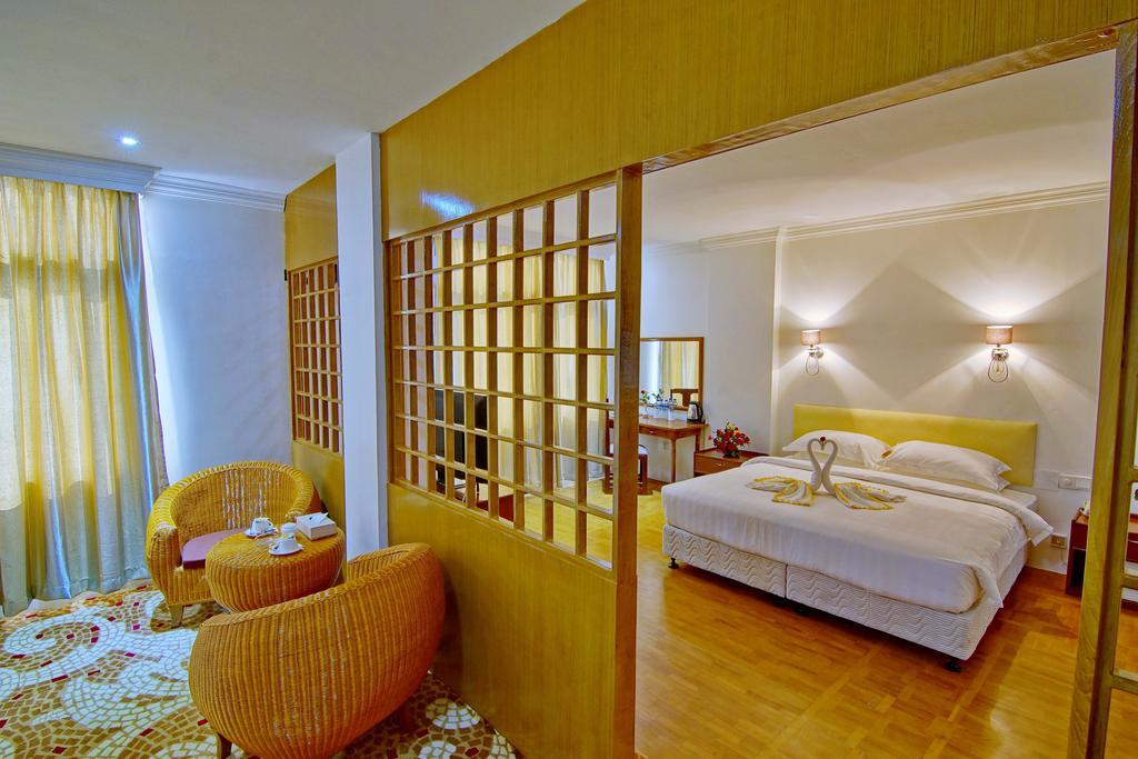 Wilson Hotel Mandalay Kamer foto