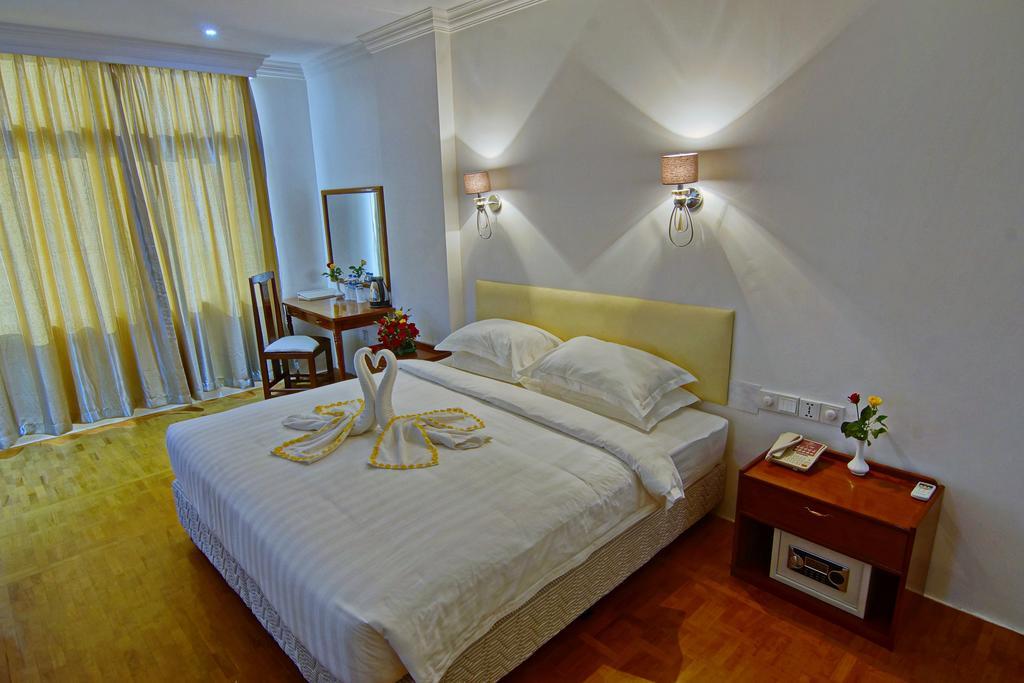 Wilson Hotel Mandalay Kamer foto