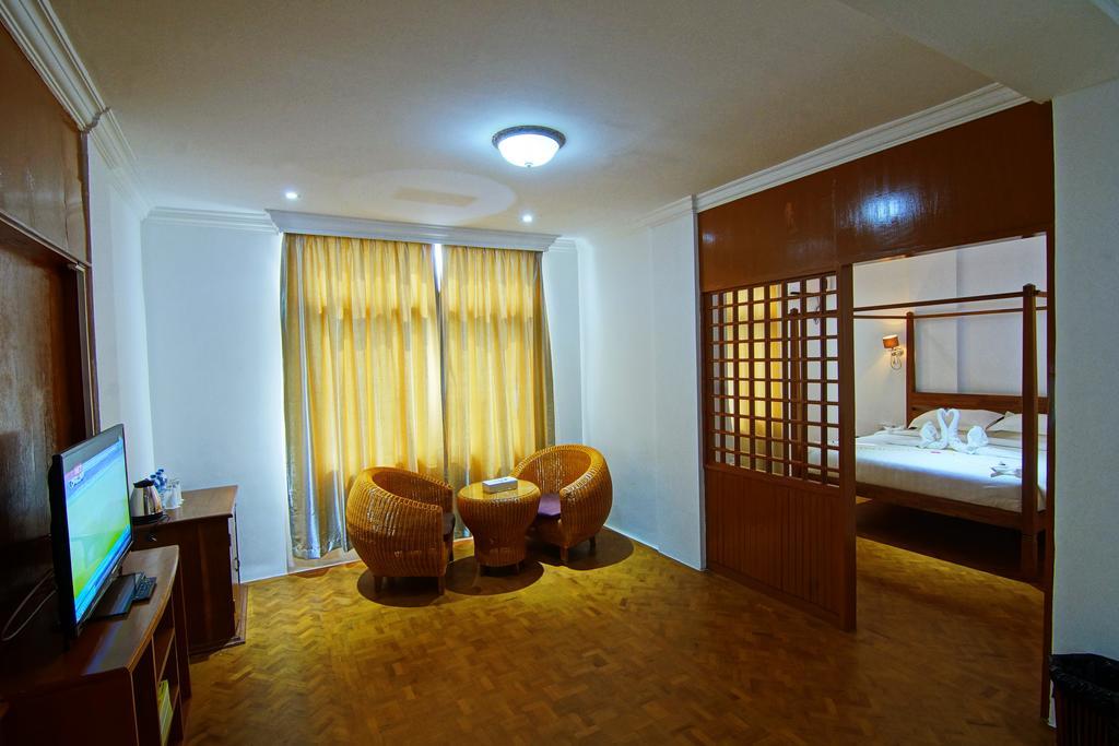 Wilson Hotel Mandalay Kamer foto
