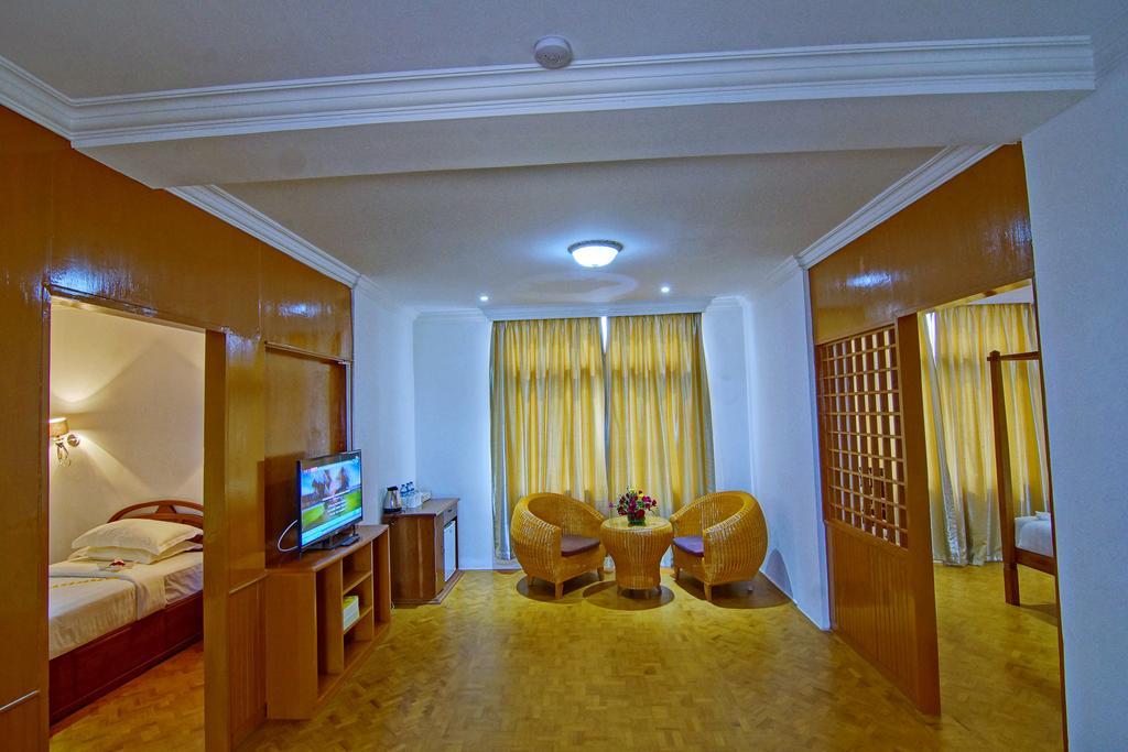 Wilson Hotel Mandalay Kamer foto